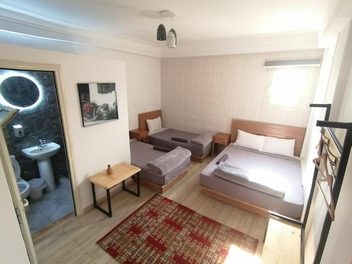 Champollion Hostel Caïro Buitenkant foto