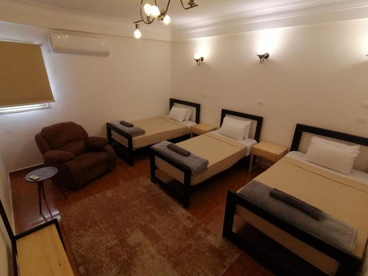 Champollion Hostel Caïro Buitenkant foto