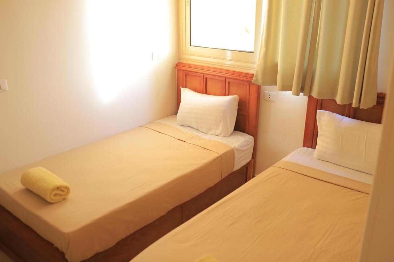 Champollion Hostel Caïro Buitenkant foto